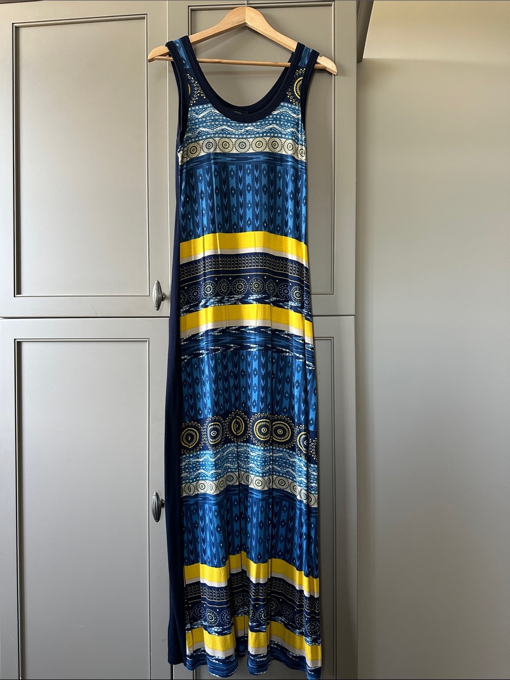 Karen Kane Sleeveless Blue & Yellow Patterned Maxi Dress